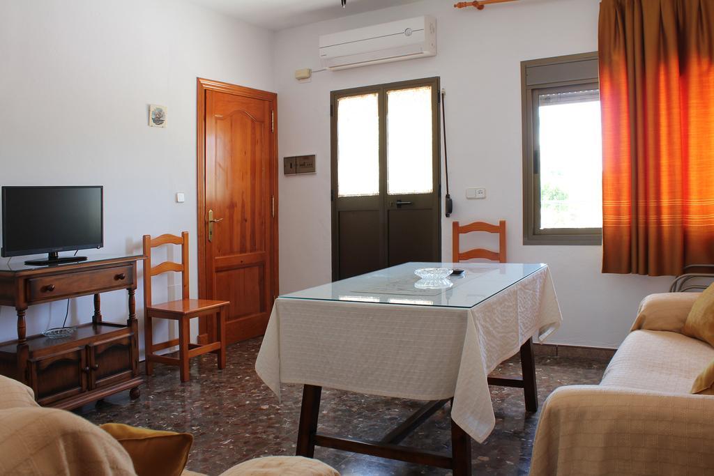 Apartamentos Casa Gil Ел Боске Стая снимка